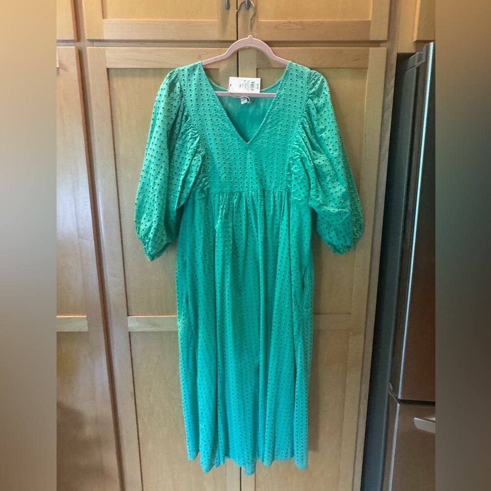 Green Eyelet Midi Dress by A New Day size XXL. Has pockets! Flattering V-neck